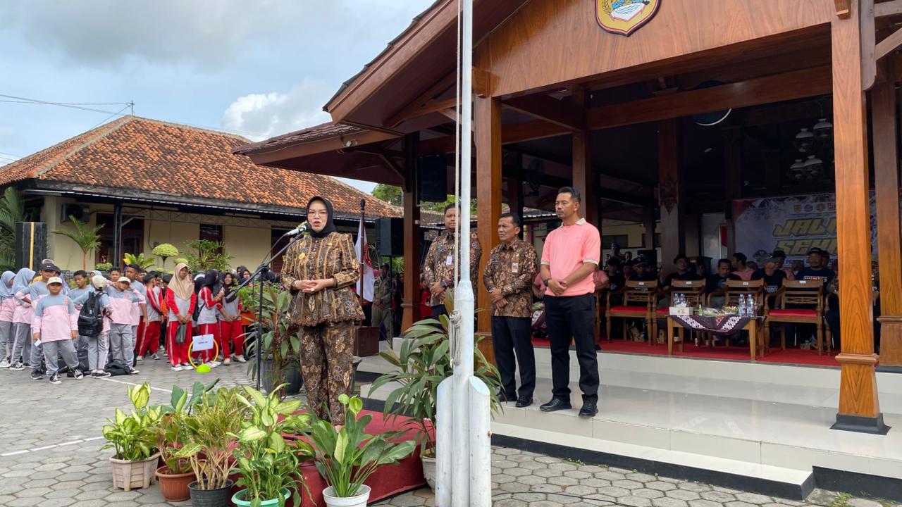 JALAN SEHAT HUT PGRI Ke-80 CABANG BENDOSARI